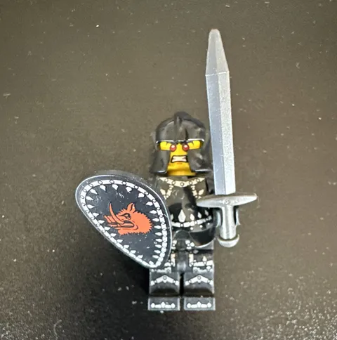 LEGO Evil Knight, Series 7  Minifigure w/ Helmet, Sword & Shield, col110