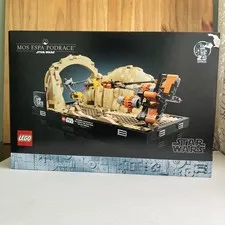 LEGO Star Wars: Mos Espa Podrace Diorama (75380) New In Box NIB Sealed