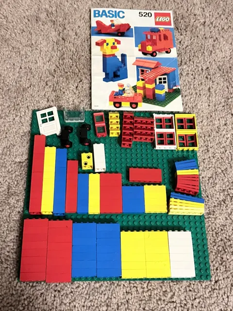 1985 LEGO 520 Basic Set - Vintage Bricks, Baseplate & Instruction Manual AS-IS
