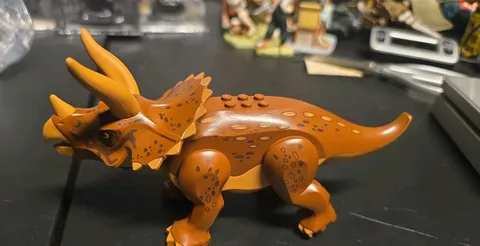 2010 Lego Jurrasic World Triceratops from 76959 Triceratops Research 