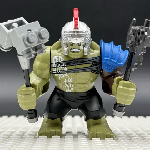 LEGO Hulk Giant Big Fig, Black Pants and Helmet sh0413 76088 Thor Ragnarok