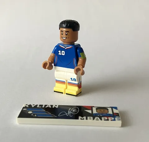 LEGO Kylian Mbappé Minifigure NEW 43013 Mbappe France Football Soccer