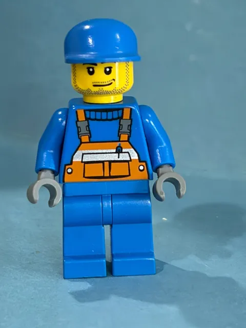 LEGO Games Minifig cty0042 - Construction Worker - Light Scratches/No Cracks