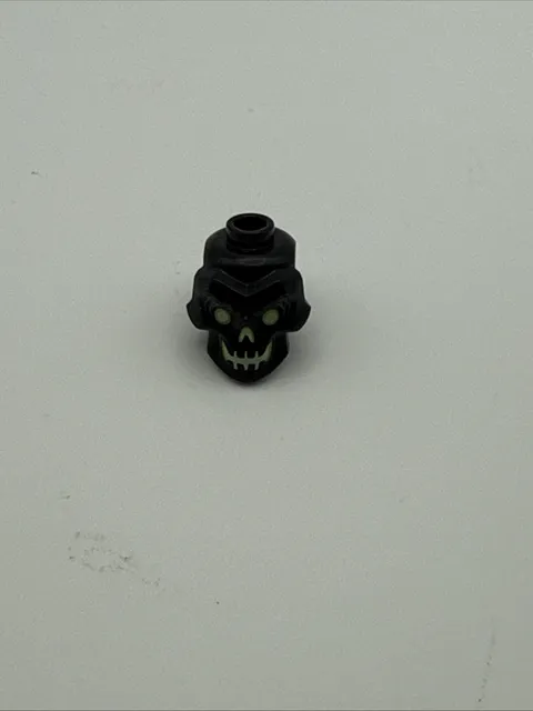 LEGO - Minifig, Head, Modified Skull with Yellowish Green Features - Black