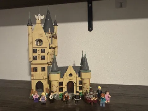 LEGO Harry Potter: Hogwarts Astronomy Tower (75969) used complete set