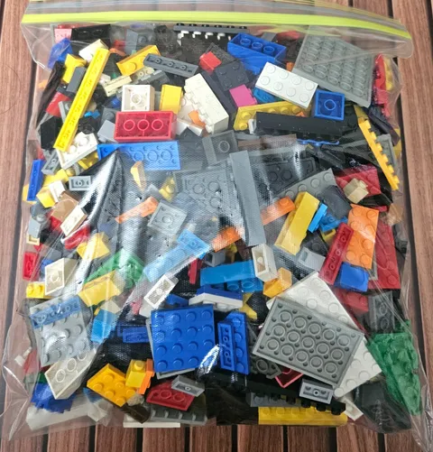 2 LBS LEGO Genuine Bulk Lot  No Minifigs Bricks & Plates Only Mixed Colors Sizes