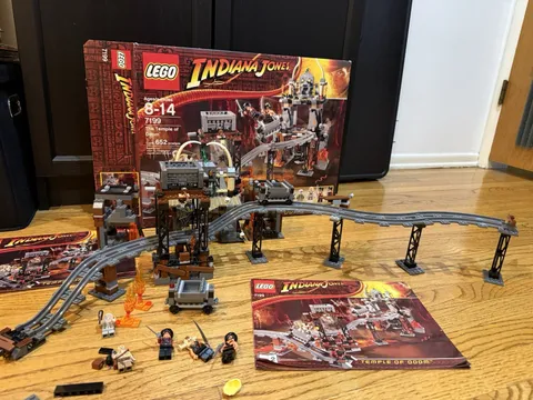 LEGO Indiana Jones: The Temple of Doom (7199) 98% Complete, Missing 1 Figure