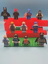 Lot Of 11 Lego Superhereos, Some Vintage