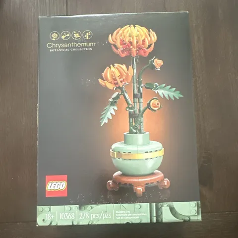 LEGO Botanicals Botanical Collection Chrysanthemum 10368 Building Set 278 pcs