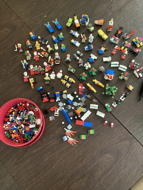 Lego City Holiday Advent Mini figures, Builds And Miscellaneous Pieces
