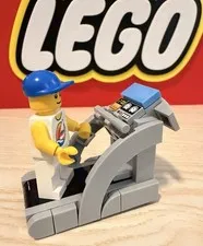 Lego City Runner Minifigure With Treadmill Accessory