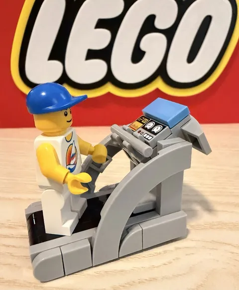 Lego City Runner Minifigure With Treadmill Accessory