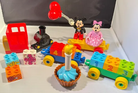 Lego DUPLO Minnie Mickey Birthday Parade INCOMPLETE Set
