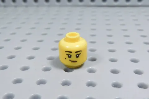 LEGO Female Girl Yellow Dual Sided Head Minifig Smile Mole Freckle AY