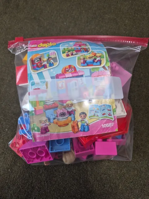 Lego Duplo 10587 Cafe Complete Set Figures Instructions Included NO Box