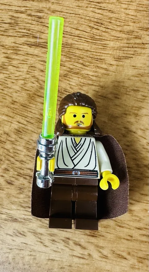 Lego Qui-Gon Jinn Minfigure Star Wars figure sw0027 jedi w/Chrome Lightsaber