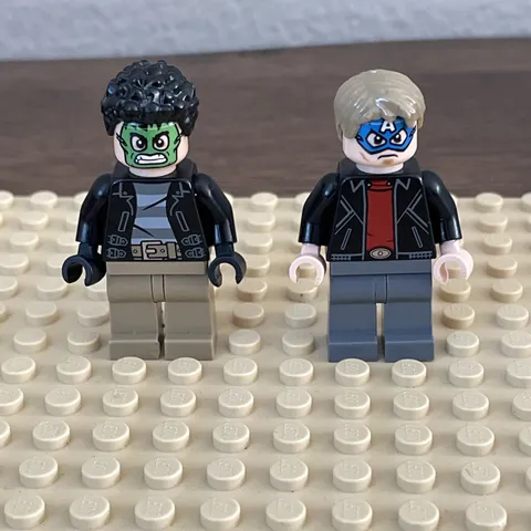 LEGO Super Heroes Masked Hulk Robber, sh0421 & sh0422 Captain America Robber