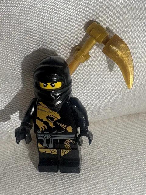 LEGO Ninjago Minifigure DX Cole w/ Scythe of Quakes