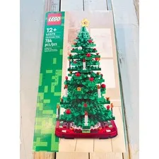 LEGO Christmas Tree 40573 Holiday 2-in-1 Building Toy Set 784 Pieces Green