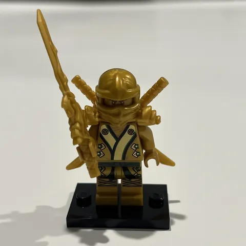 LEGO Ninjago Golden Ninja Lloyd MiniFigure with Sword and Helmet *Brand New*