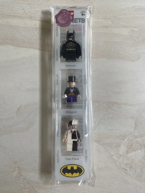 Rare LEGO Batman Penguin Two-Face DC Minifigure Blister Pack Magnets Set 4493780