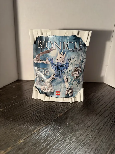 LEGO BIONICLE: Metus (8976) Complete w/ Box