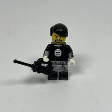 LEGO - Collectible Mini Figures: Series 16 - Spooky Boy INCOMPLETE Punisher