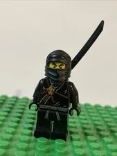 LEGO Ninjago - Golden Weapons  Rare Original - Cole Minifig
