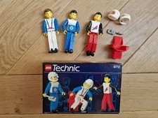 Vintage Lego 8712 The LEGO TECHNIC Team Minifigures / Figures