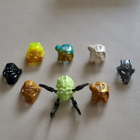 LEGO BIONICLE Masks Bulk Lot of 7 Multicolor Plastic Pieces Fantasy Theme