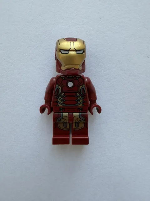 Lego Iron Man Mark 43 Armor Minifigure Age of Ultron sh0167 76031 Marvel Avenger