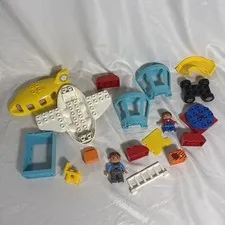 Lego Duplo Airport Set 10871 incomplete