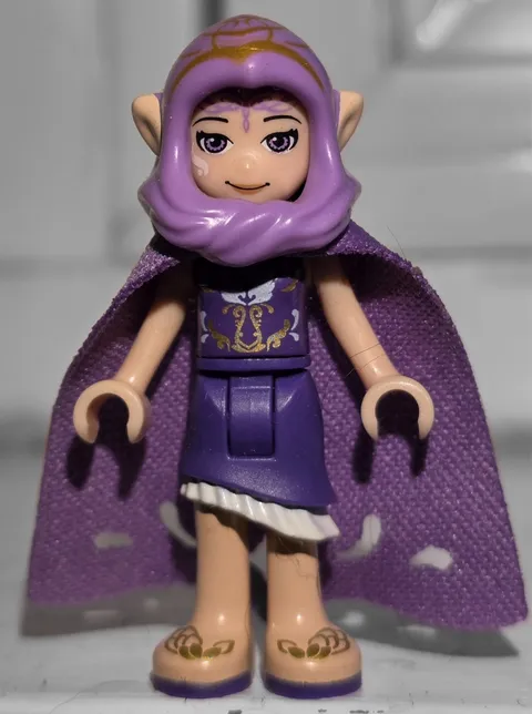 LEGO Minifigure- Aira Windwhistler (Long Cape & Hood) (elf019) Elves Fantasy