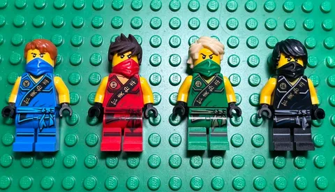 Lego Ninjago Tournament Of Elements Minifigure Lot of 4 Lloyd Cole Jay Kai