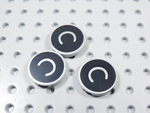 LEGO Lot of 3 Light Bluish Gray Round 2x2 Printed Tiles Plates Letter C BI