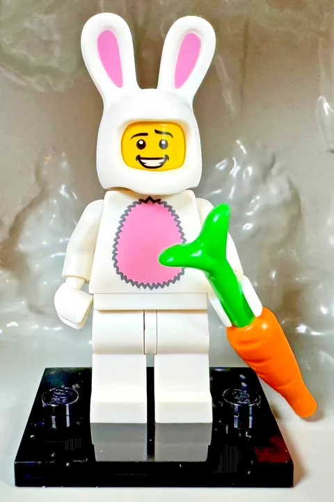 LEGO 8831 CMF Series 7 Bunny Suit Guy Minifigure col07-3 Complete Rabbit