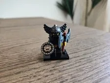 LEGO Series 5 Collectible Minifigures 8805 - Evil Dwarf Complete 