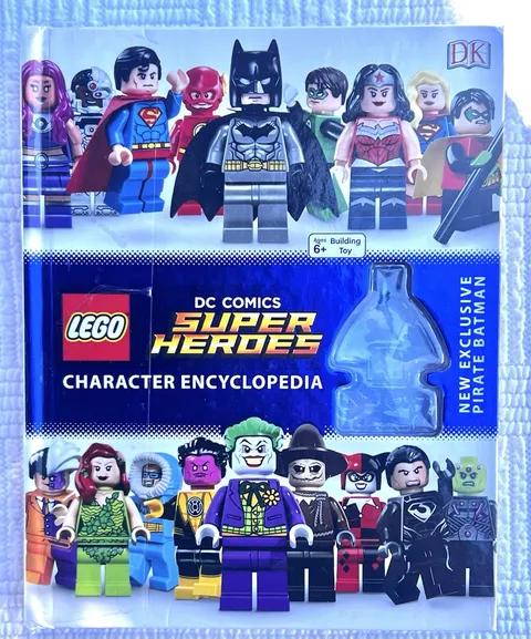 Lego DC Super Heroes Character Encyclopedia book no Pirate Batman figure 2016