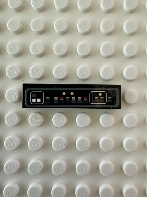 LEGO Tile 1 x 4 with SW Millennium Falcon Control Panel 2431pb0594