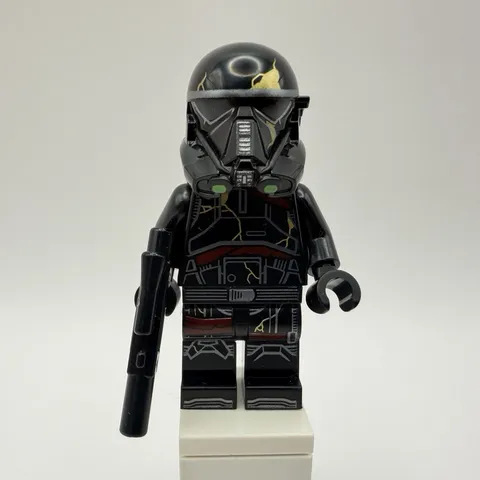 LEGO STAR WARS Part sw1416 - Imperial Death Trooper, small blaster, gold cracks