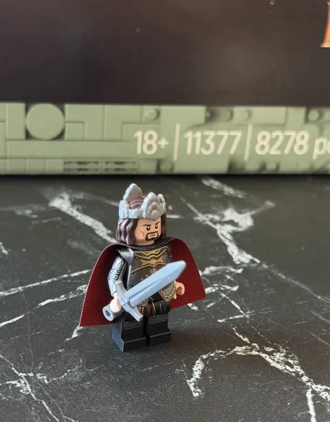 LEGO LOTR King Aragorn (Lot163). Brand New! Free Shipping