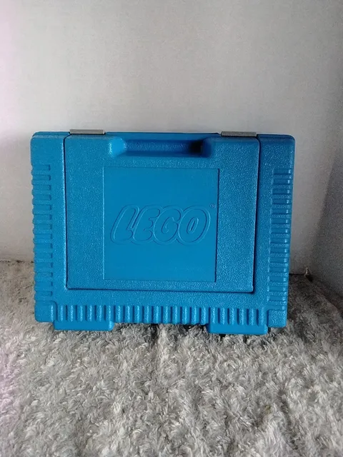 Vintage 1984 LEGO Blue Plastic Storage Carrying Case – Rare Retro Toolbox Style