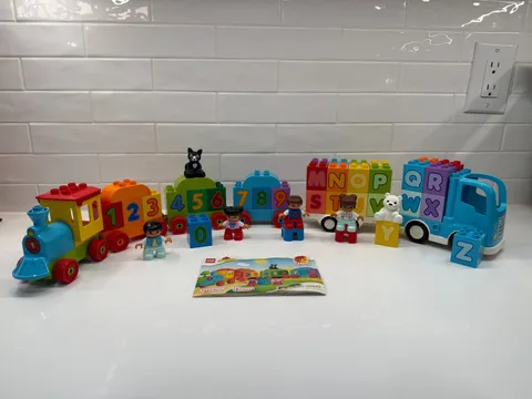 COMPLETE - Lego Duplo Alphabet Truck and Number Train - Lego 10915 and 10847