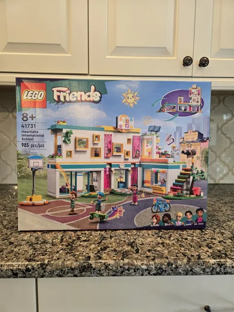 LEGO NEW FRIENDS 41731 Heartlake International School SEALED NEVER OPENED 