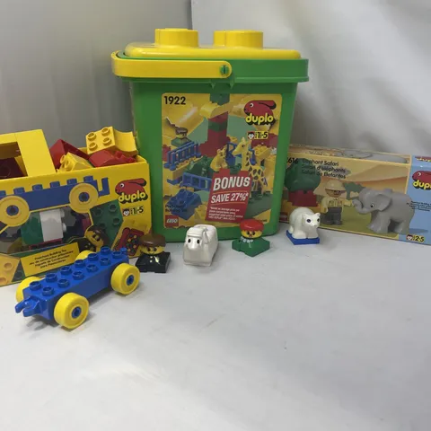 VTG 90s duplo LEGO basic building blocks and animals
