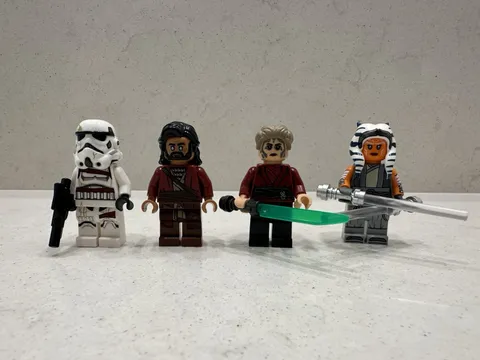 ! Lot of 4 LEGO Star Wars minifigures 75385 Ahsoka Ezra—READ DESCRIPTION