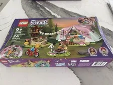 NWT LEGO Friends NATURE GLAMPING 41392 241 Pcs. Olivia  & Mia Camping Nature