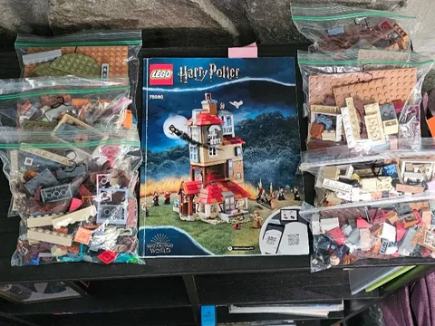 LEGO Harry Potter: Attack on the Burrow (75980) MISSING one mini-fig See photo