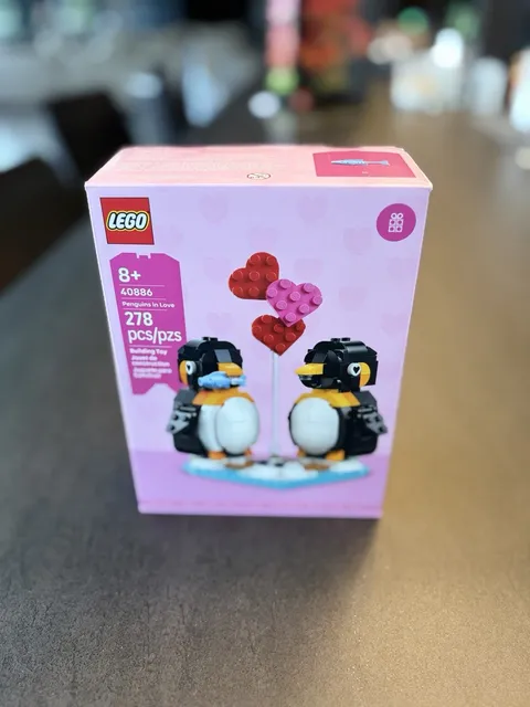LEGO 40886 Penguins in Love 278 Pcs Limited Edition GWP - New and Sealed