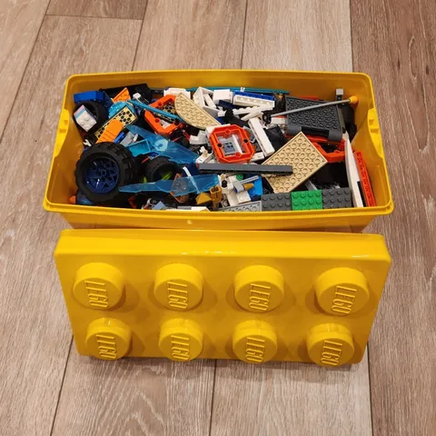 LEGO Bulk Lot Mixed Plastic Pieces Bricks w/ Yellow LEGO Storage Box 7 Pounds